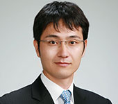 金融研究部　研究員 佐久間 誠
